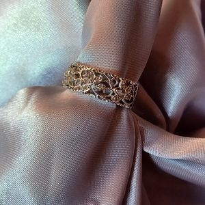 14 kt White Gold and Diamond ring